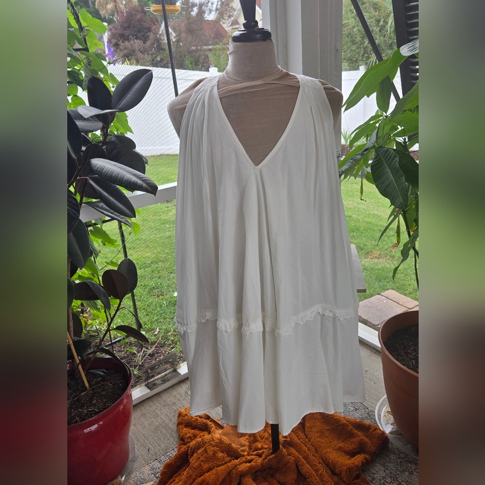 NTW Anthropologie Elegant White Sleeveless Dress Size Large